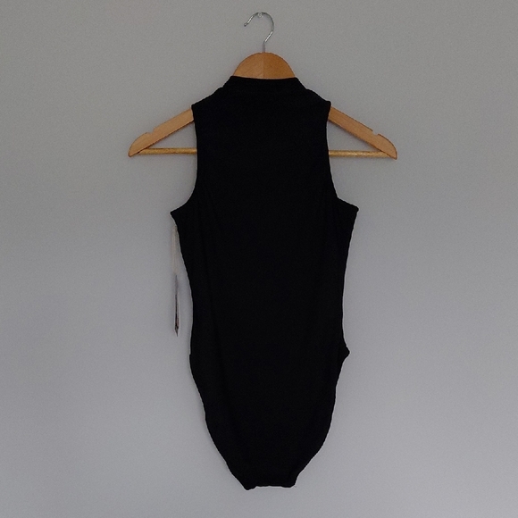 Reebok Women's One Piece Swimsuit - Picture 3 of 4